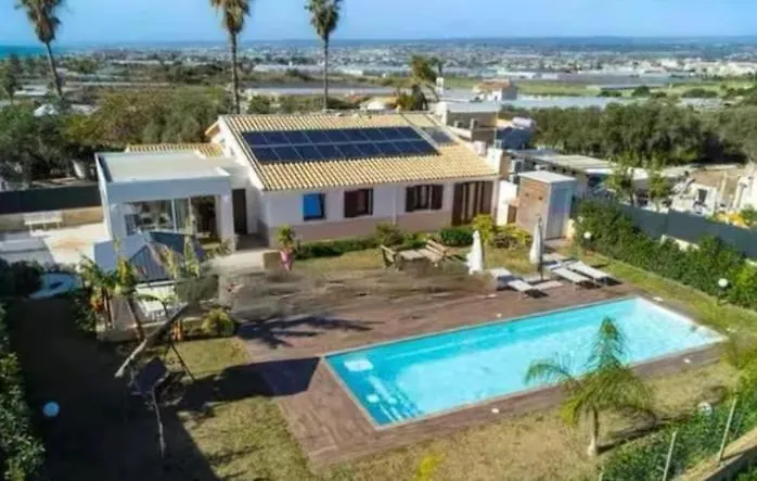 Villa Alicudi - Luxury Seaside Con Piscina Villa Cava dʼAliga